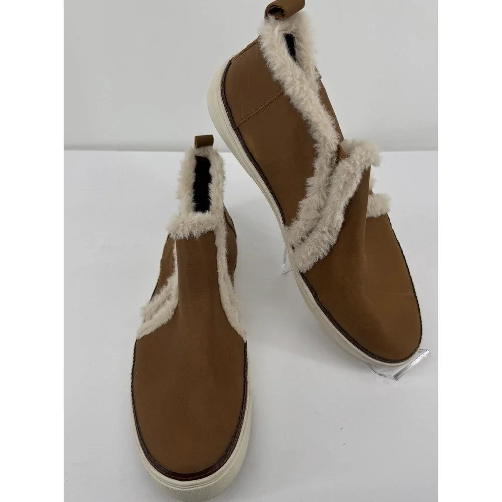 TOMS Womens Slip On Sneakers Faux Fur Lined Brown Leather US 10 EU 42 Cozy Warm